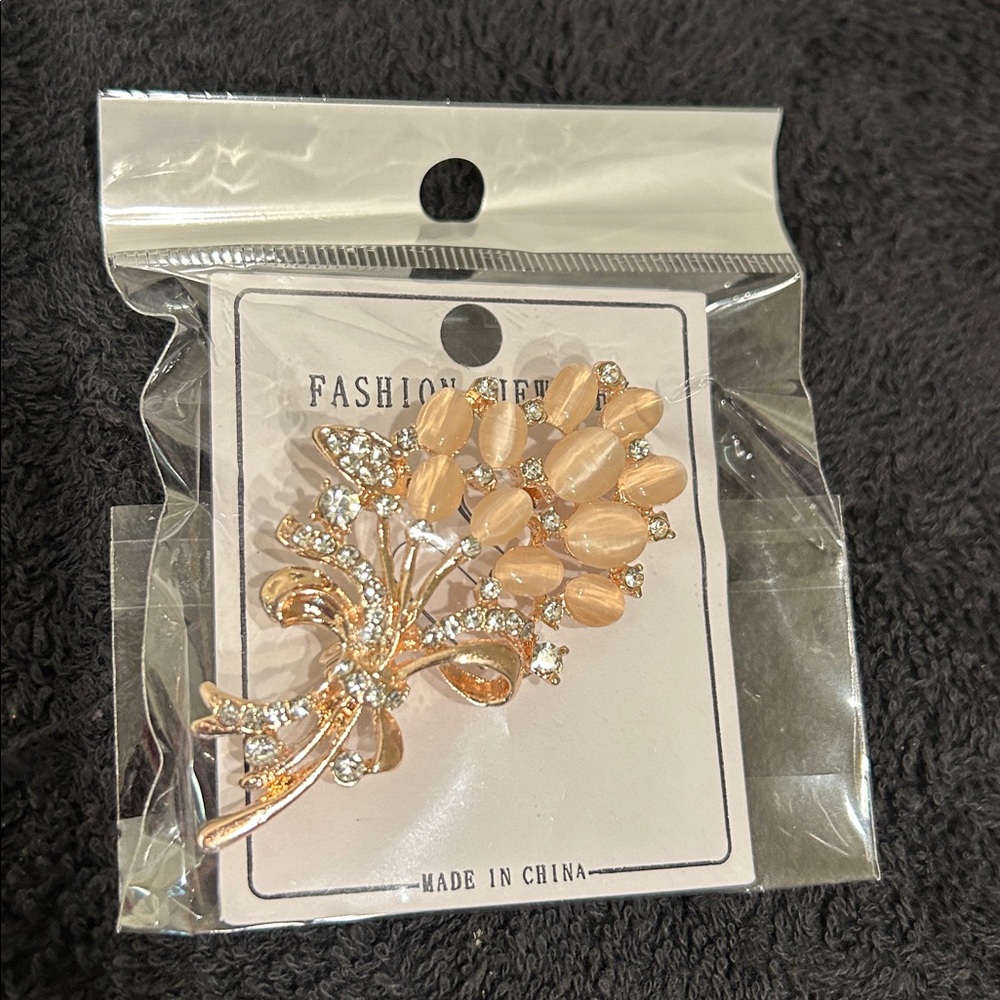 Rose Gold Floral Brooch with Blush Cabochons $5 each